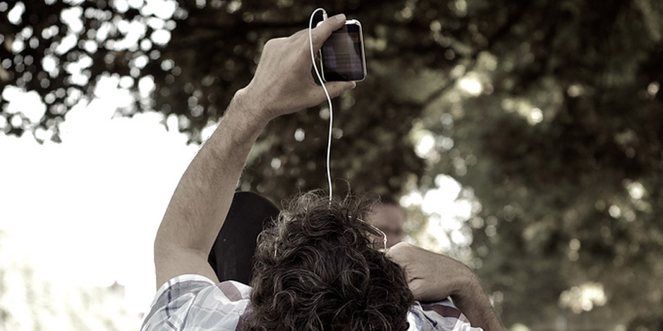 无需注册登录的短信验证码轰炸在线版